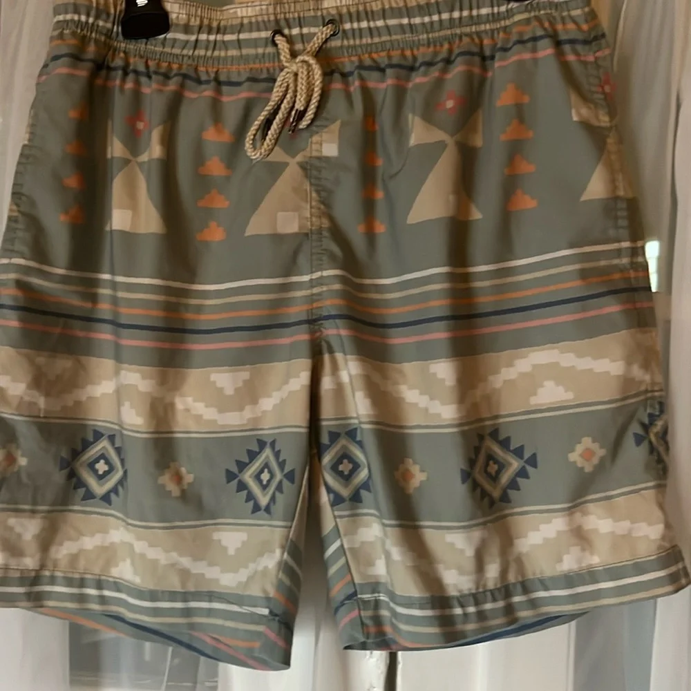 Faherty Aztec Beacon Trunk Men’s Large Center Lodge Swimwear